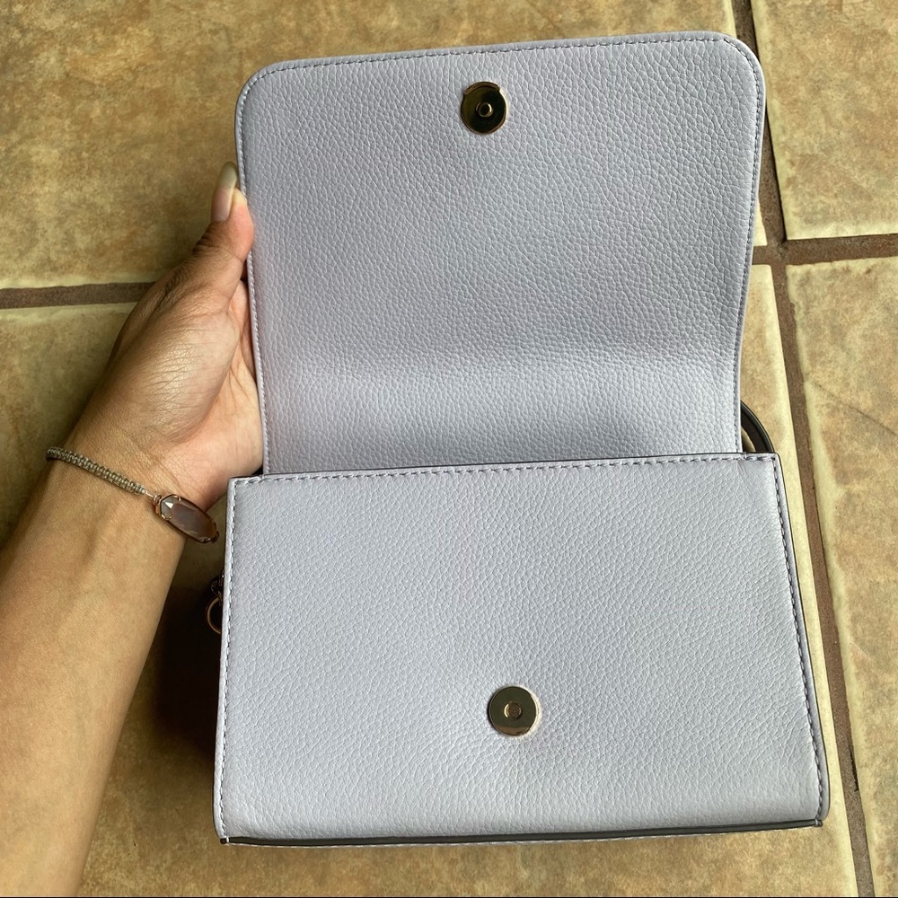 NWOT Tory Burch Mini Carter Pebble Leather Crossbody - Picture 5 of 12